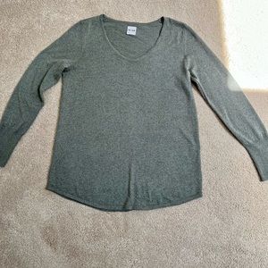 Nic & Zoe V neck top